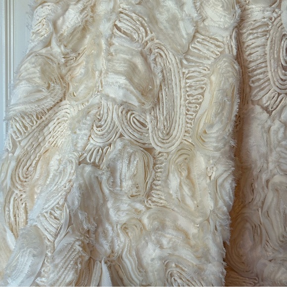 Anthropologie HD In Paris Tufted Blossom Midi Skirt Size 0 Ivory/Cream Floral - Picture 3 of 9